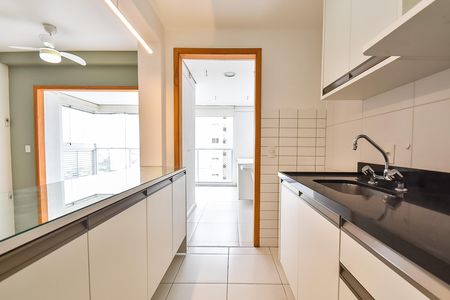 Apartamento à venda com 76m², 2 quartos e 2 vagas Apartamento à venda com 76m², 2 quartos e 2 vagasCozinha