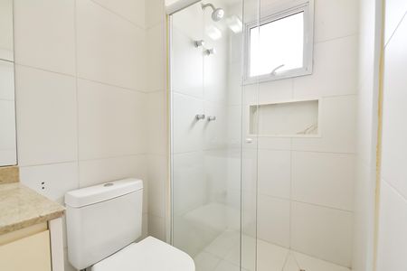 Apartamento à venda com 76m², 2 quartos e 2 vagas Apartamento à venda com 76m², 2 quartos e 2 vagasBanheiro da suíte 1