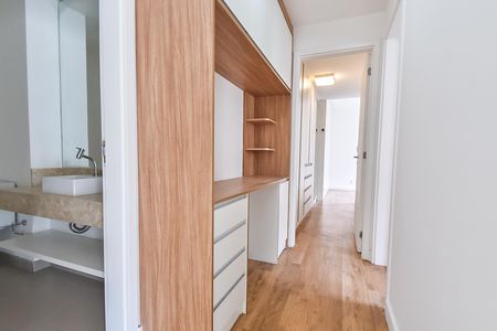 Apartamento à venda com 76m², 2 quartos e 2 vagas Apartamento à venda com 76m², 2 quartos e 2 vagasCorredor/escritório