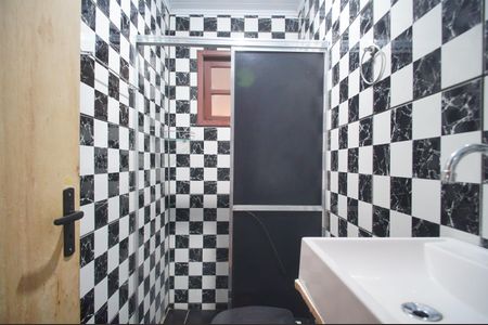 Casa para alugar com 100m², 3 quartos e 2 vagasBanheiro
