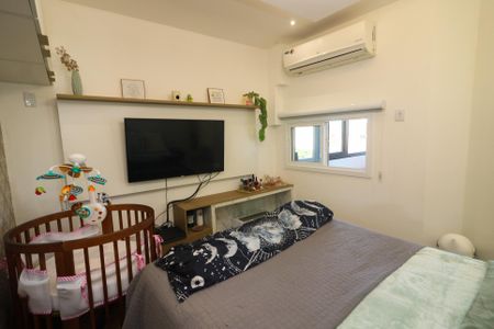 Apartamento à venda com 180m², 3 quartos e 2 vagas Apartamento à venda com 180m², 3 quartos e 2 vagasSuíte 2