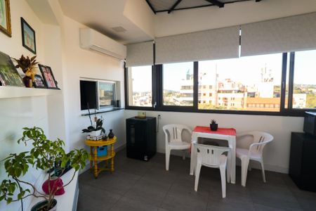 Apartamento à venda com 180m², 3 quartos e 2 vagas Apartamento à venda com 180m², 3 quartos e 2 vagasSala de TV