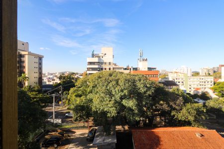Apartamento à venda com 180m², 3 quartos e 2 vagas Apartamento à venda com 180m², 3 quartos e 2 vagasVista do Quarto
