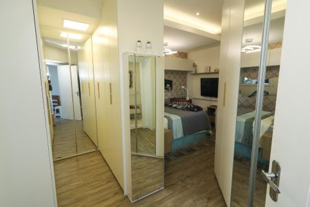 Apartamento à venda com 180m², 3 quartos e 2 vagas Apartamento à venda com 180m², 3 quartos e 2 vagasSuíte 2