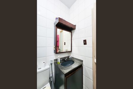 Casa à venda com 124m², 3 quartos e 1 vaga Casa à venda com 124m², 3 quartos e 1 vagaBanheiro