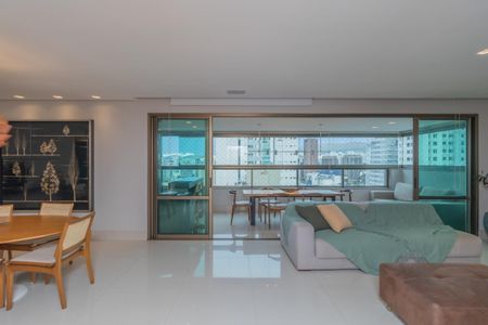 Foto 02 de apartamento à venda com 4 quartos, 180m² em Barro Preto, Belo Horizonte