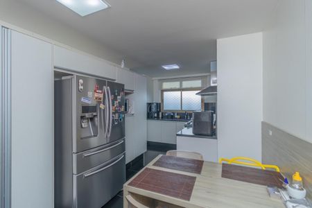 Apartamento à venda com 180m², 4 quartos e 3 vagas Apartamento à venda com 180m², 4 quartos e 3 vagasFoto 23