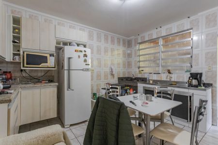 Casa para alugar com 120m², 2 quartos e 2 vagasCozinha