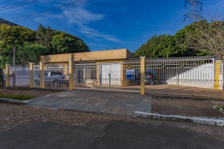 Casa para alugar com 120m², 2 quartos e 2 vagasFachada