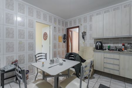 Casa para alugar com 120m², 2 quartos e 2 vagasCozinha