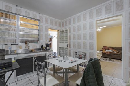 Casa para alugar com 120m², 2 quartos e 2 vagasCozinha
