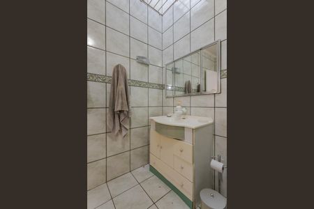 Casa para alugar com 120m², 2 quartos e 2 vagasBanheiro