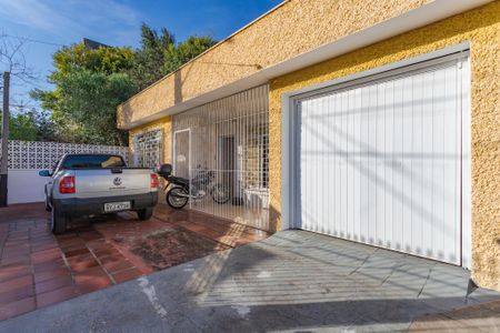 Casa para alugar com 120m², 2 quartos e 2 vagasQuintal