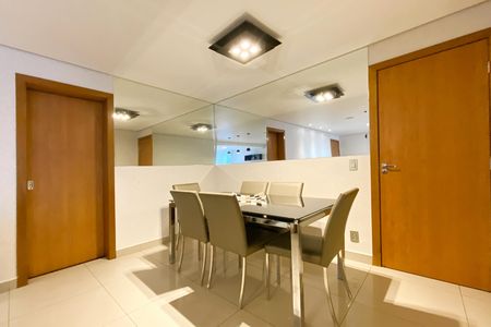 Apartamento à venda com 119m², 4 quartos e 2 vagasSala de Jantar