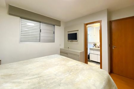 Apartamento à venda com 119m², 4 quartos e 2 vagasSuite 1