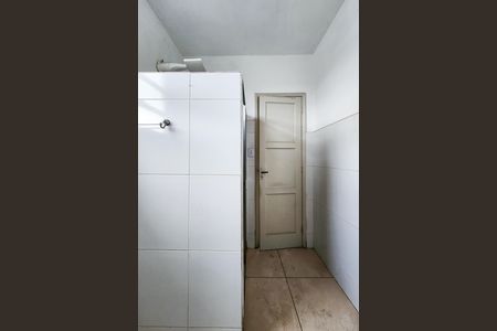 Apartamento à venda com 55m², 2 quartos e sem vaga Apartamento à venda com 55m², 2 quartos e sem vagaBanheiro