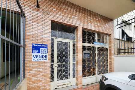 Apartamento à venda com 55m², 2 quartos e sem vaga Apartamento à venda com 55m², 2 quartos e sem vagaFachada