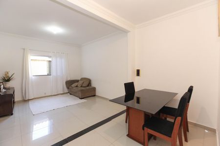 Casa à venda com 4 quartos, 200m² em Diamante, Belo Horizonte