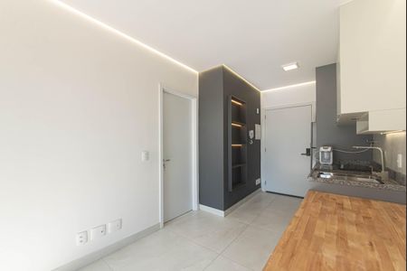 Studio para alugar com 32m², 1 quarto e sem vaga Studio para alugar com 32m², 1 quarto e sem vagaSala/cozinha
