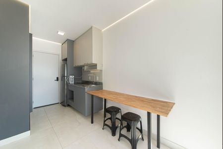 Studio para alugar com 32m², 1 quarto e sem vaga Studio para alugar com 32m², 1 quarto e sem vagaSala/cozinha