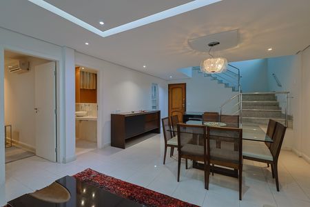 Apartamento à venda com 259m², 4 quartos e 3 vagas