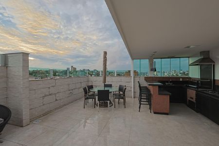 Apartamento à venda com 259m², 4 quartos e 3 vagas