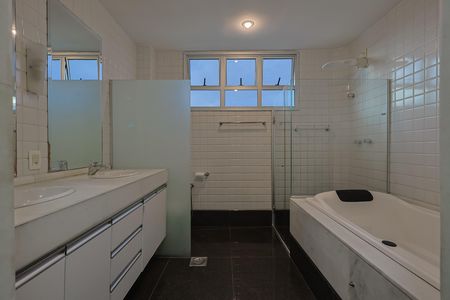 Apartamento à venda com 259m², 4 quartos e 3 vagas