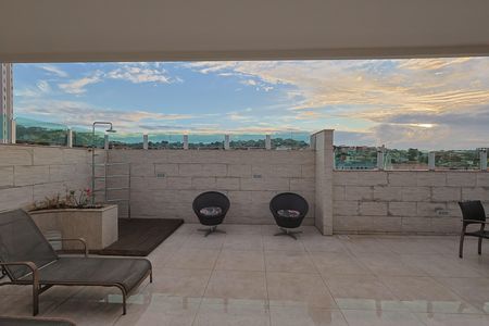 Apartamento à venda com 259m², 4 quartos e 3 vagas