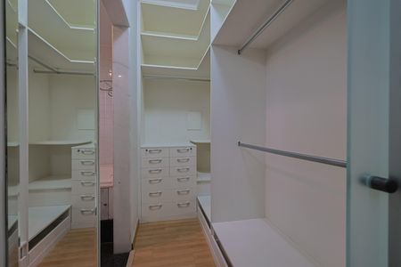 Apartamento à venda com 259m², 4 quartos e 3 vagas