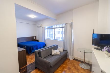 Sala/Quarto de kitnet/studio à venda com 1 quarto, 30m² em Centro Histórico, Porto Alegre