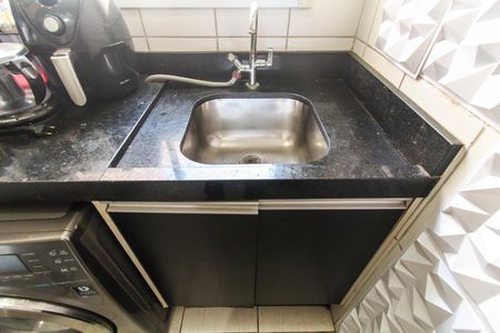 Apartamento à venda com 48m², 2 quartos e sem vagaCozinha e Área de Serviço
