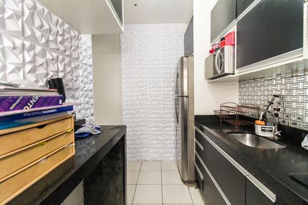 Apartamento à venda com 48m², 2 quartos e sem vagaCozinha e Área de Serviço