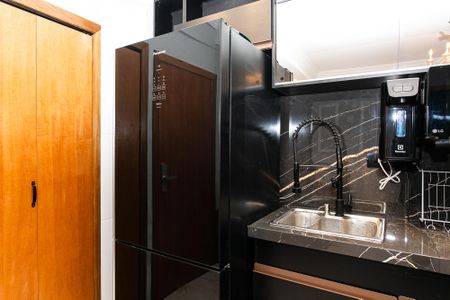 Apartamento para alugar com 56m², 2 quartos e 1 vagaCozinha - Geladeira