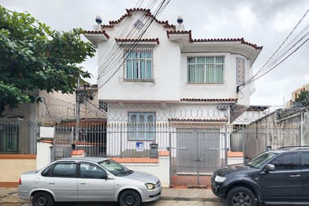 Apartamento à venda com 132m², 4 quartos e sem vaga Apartamento à venda com 132m², 4 quartos e sem vagaFachada