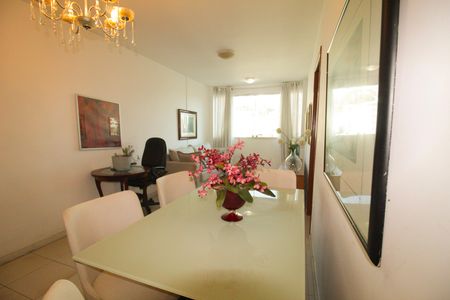 Apartamento à venda com 98m², 3 quartos e 2 vagasSala de Estar