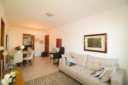 Apartamento à venda com 98m², 3 quartos e 2 vagasSala de Estar