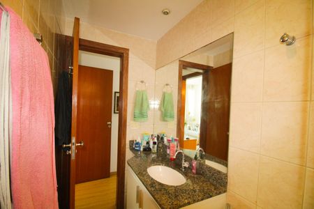 Apartamento à venda com 98m², 3 quartos e 2 vagasBanheiro Social 