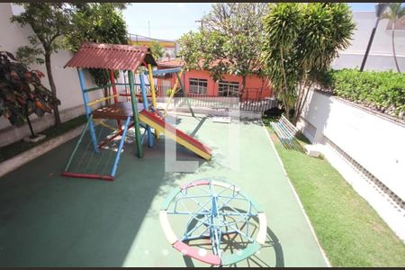 Apartamento à venda com 71m², 2 quartos e 1 vaga Apartamento à venda com 71m², 2 quartos e 1 vagaÁrea comum - Playground