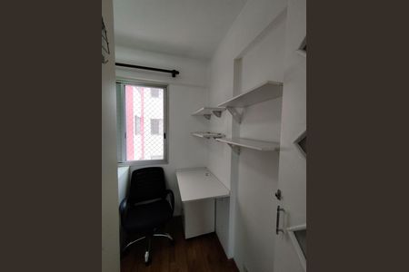 Apartamento à venda com 71m², 2 quartos e 1 vaga Apartamento à venda com 71m², 2 quartos e 1 vagaCloset