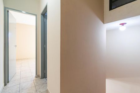 Casa de condomínio para alugar com 85m², 2 quartos e 1 vaga Casa de condomínio para alugar com 85m², 2 quartos e 1 vagaCorredor