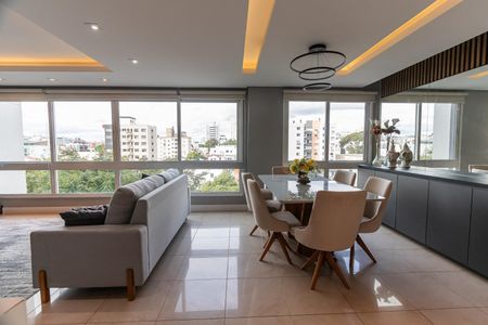 Sala de apartamento para alugar com 3 quartos, 135m² em Passo d’Areia, Porto Alegre