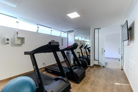 Apartamento à venda com 198m², 3 quartos e 2 vagas Apartamento à venda com 198m², 3 quartos e 2 vagasAcademia