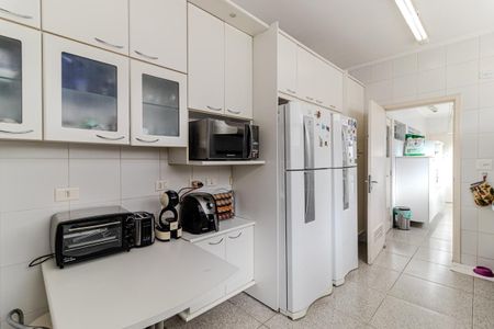 Apartamento à venda com 198m², 3 quartos e 2 vagas Apartamento à venda com 198m², 3 quartos e 2 vagasCozinha