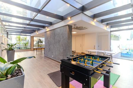 Apartamento à venda com 198m², 3 quartos e 2 vagas Apartamento à venda com 198m², 3 quartos e 2 vagasEspaço de Festas/Jogos