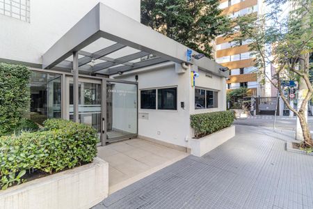 Apartamento à venda com 198m², 3 quartos e 2 vagas Apartamento à venda com 198m², 3 quartos e 2 vagasPortaria