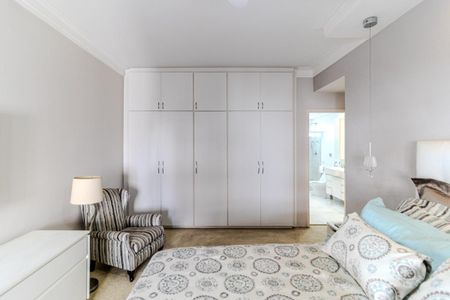 Apartamento à venda com 198m², 3 quartos e 2 vagas Apartamento à venda com 198m², 3 quartos e 2 vagasSuíte