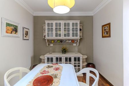 Apartamento à venda com 198m², 3 quartos e 2 vagas Apartamento à venda com 198m², 3 quartos e 2 vagasCopa