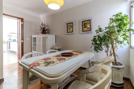 Apartamento à venda com 198m², 3 quartos e 2 vagas Apartamento à venda com 198m², 3 quartos e 2 vagasCopa