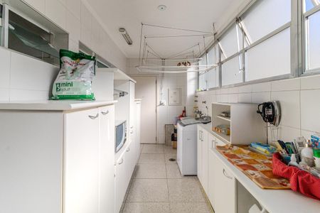 Apartamento à venda com 198m², 3 quartos e 2 vagas Apartamento à venda com 198m², 3 quartos e 2 vagasÁrea de Serviço