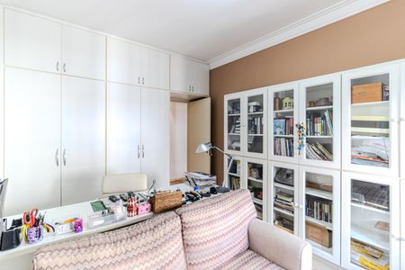 Apartamento à venda com 198m², 3 quartos e 2 vagas Apartamento à venda com 198m², 3 quartos e 2 vagasQuarto 2